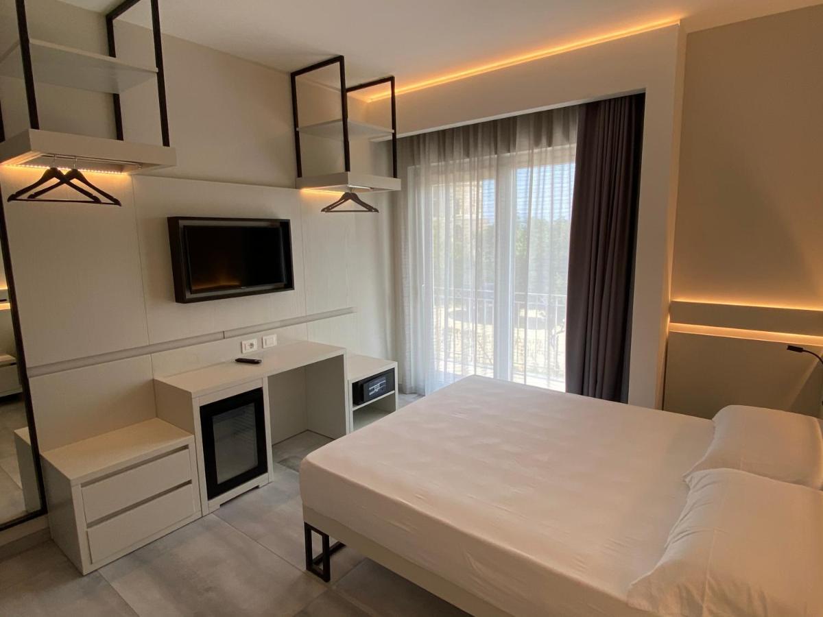 Aether Suites Tropea - Free Private Parking ภายนอก รูปภาพ