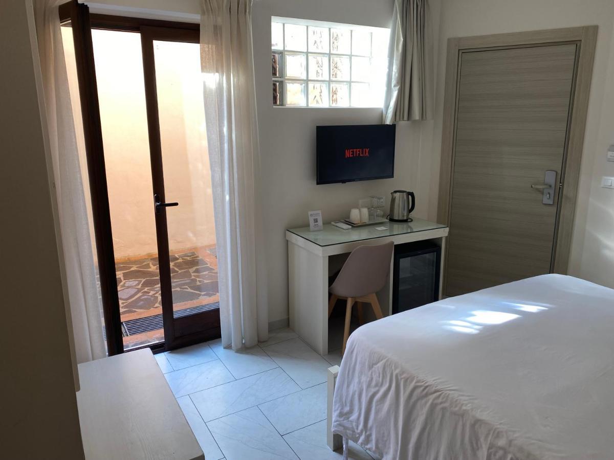 Aether Suites Tropea - Free Private Parking ภายนอก รูปภาพ