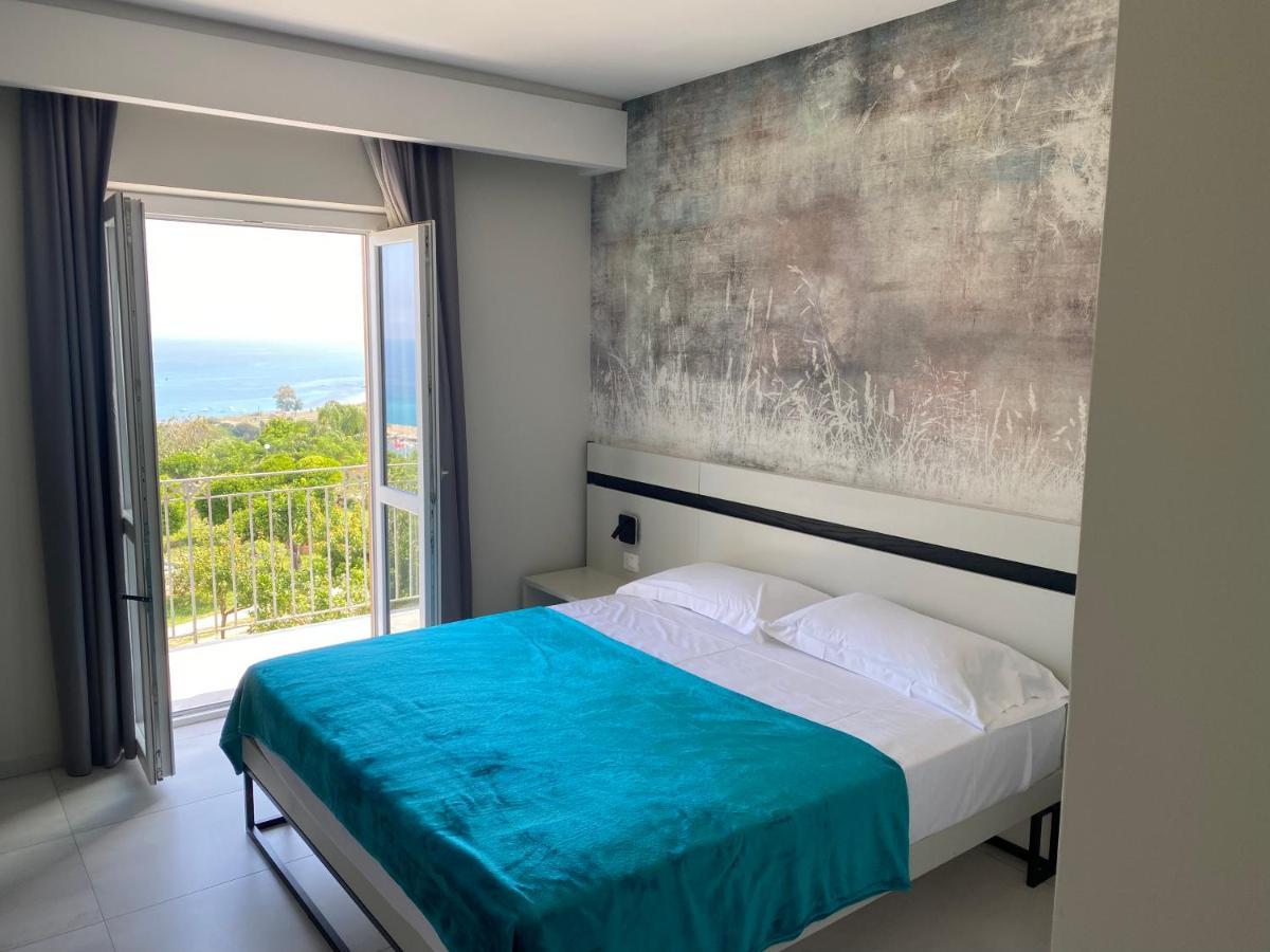 Aether Suites Tropea - Free Parking ภายนอก รูปภาพ