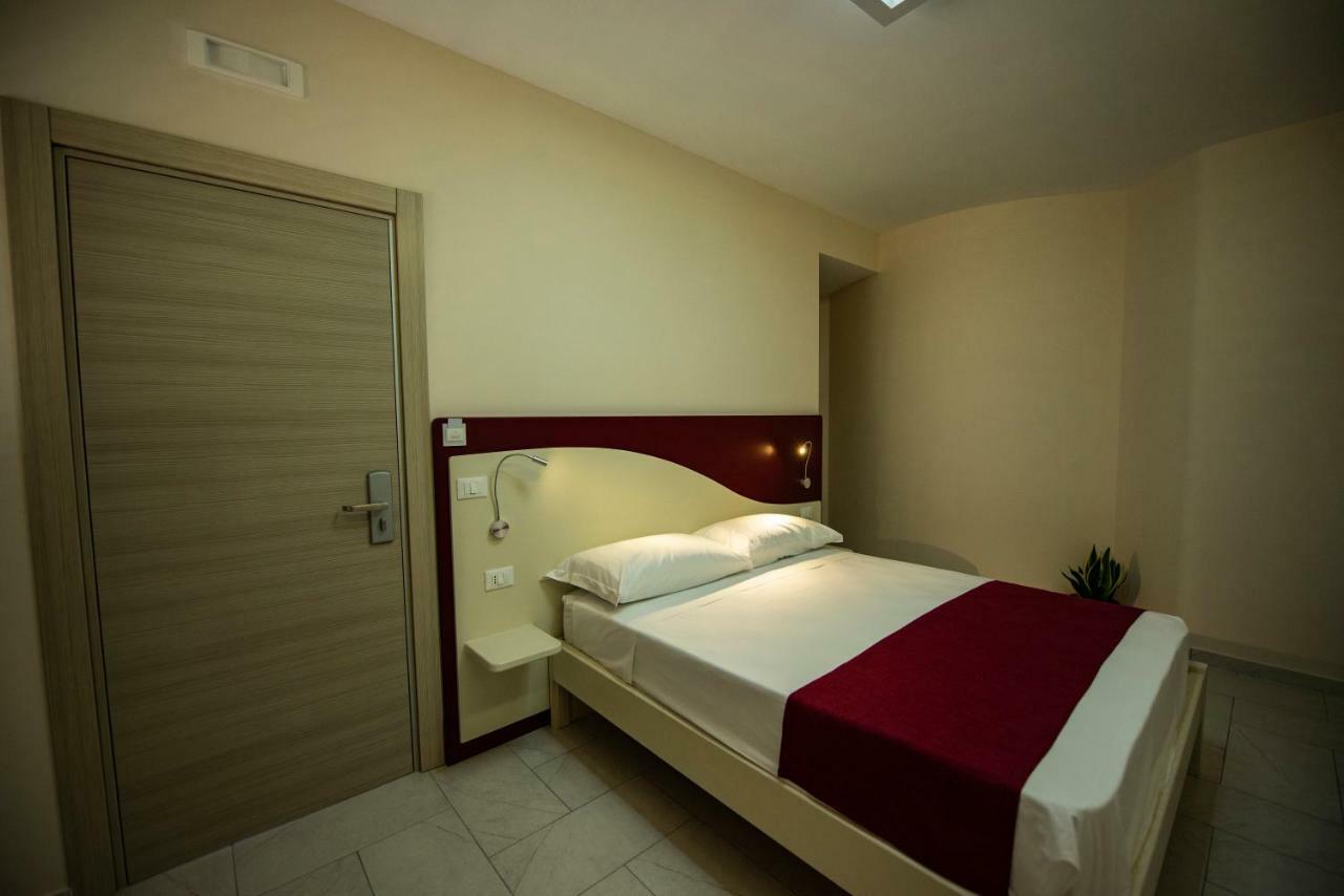 Aether Suites Tropea - Free Private Parking ภายนอก รูปภาพ
