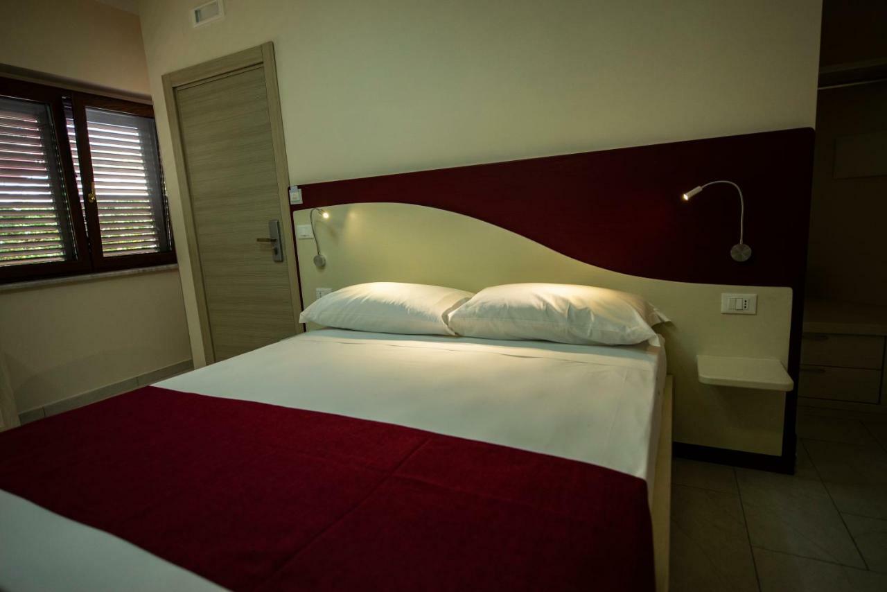 Aether Suites Tropea - Free Private Parking ภายนอก รูปภาพ
