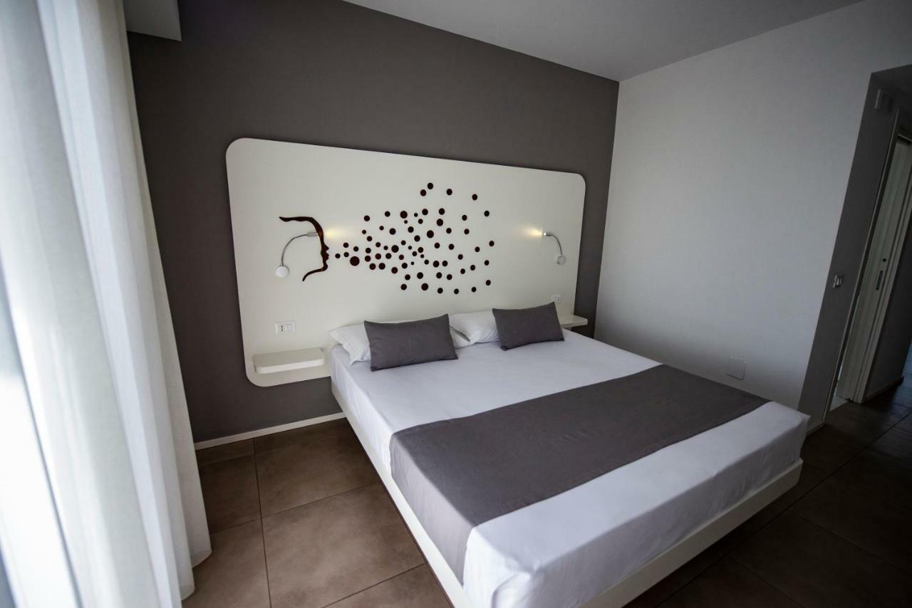 Aether Suites Tropea - Free Private Parking ภายนอก รูปภาพ