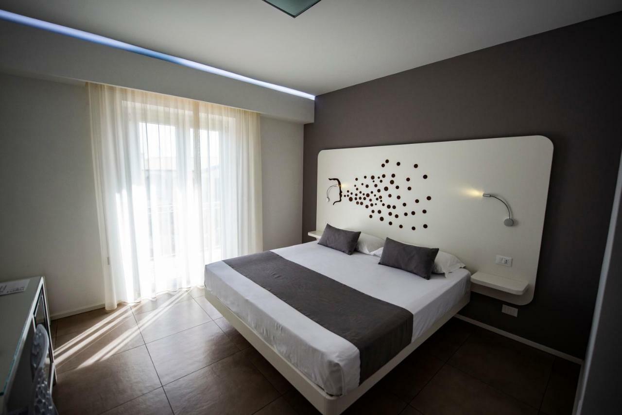 Aether Suites Tropea - Free Private Parking ภายนอก รูปภาพ